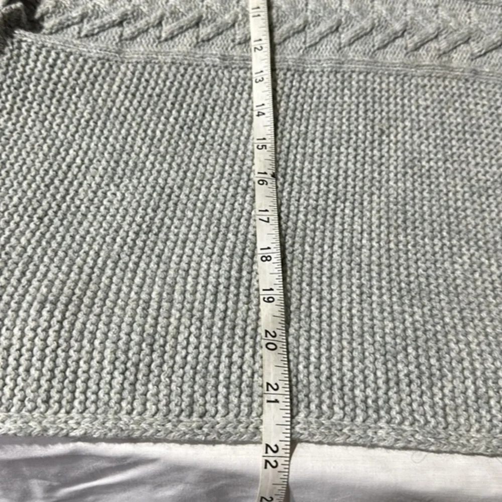 Faux-Fur Trim Cable-Knit‎ Poncho Color: Heather Grey kids size small (1773)
